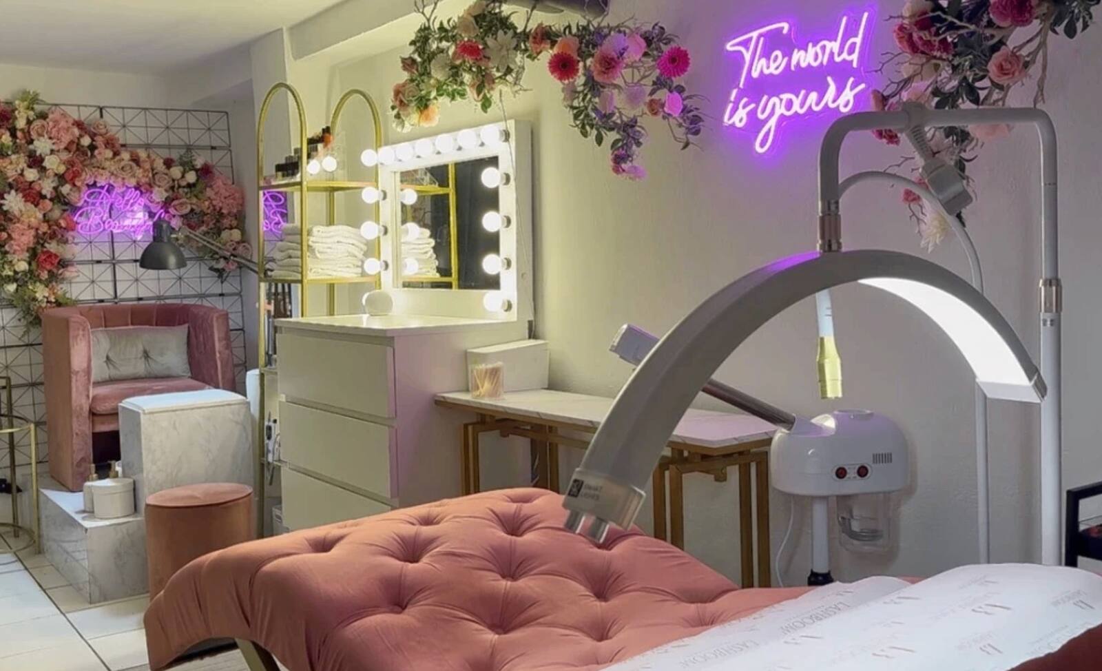 Behandlungsraum im Beautystudio Juliette Yazici in Bobingen